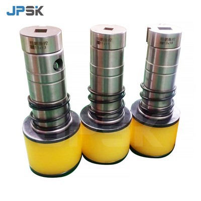 Kalup za luknjanje kvadratnih lukenj